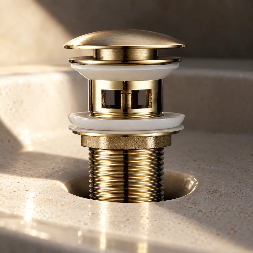 Couvercle ouvert de la bonde de lavabo clic-clac en or brossé