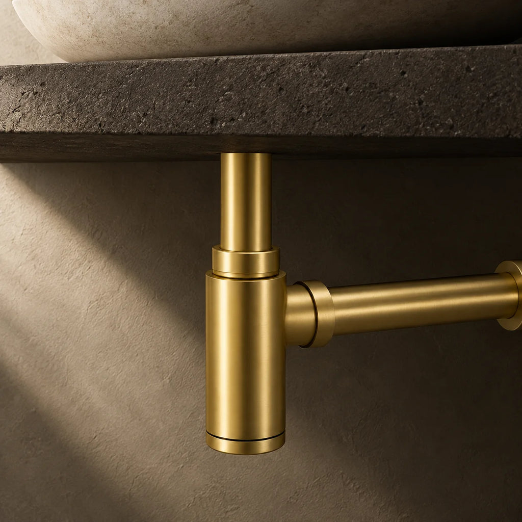Siphon de Lavabo Design Réglable en Hauteur en or brossé, installé sous une vasque à poser